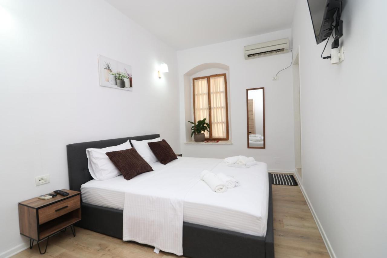 Gaia Bed & Breakfast Vlorë Екстериор снимка