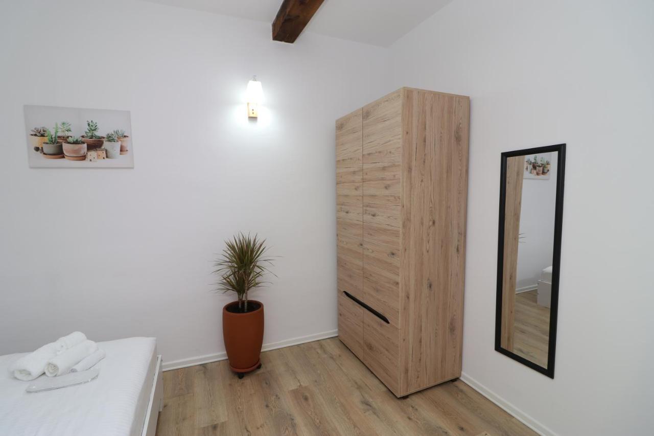 Gaia Bed & Breakfast Vlorë Екстериор снимка