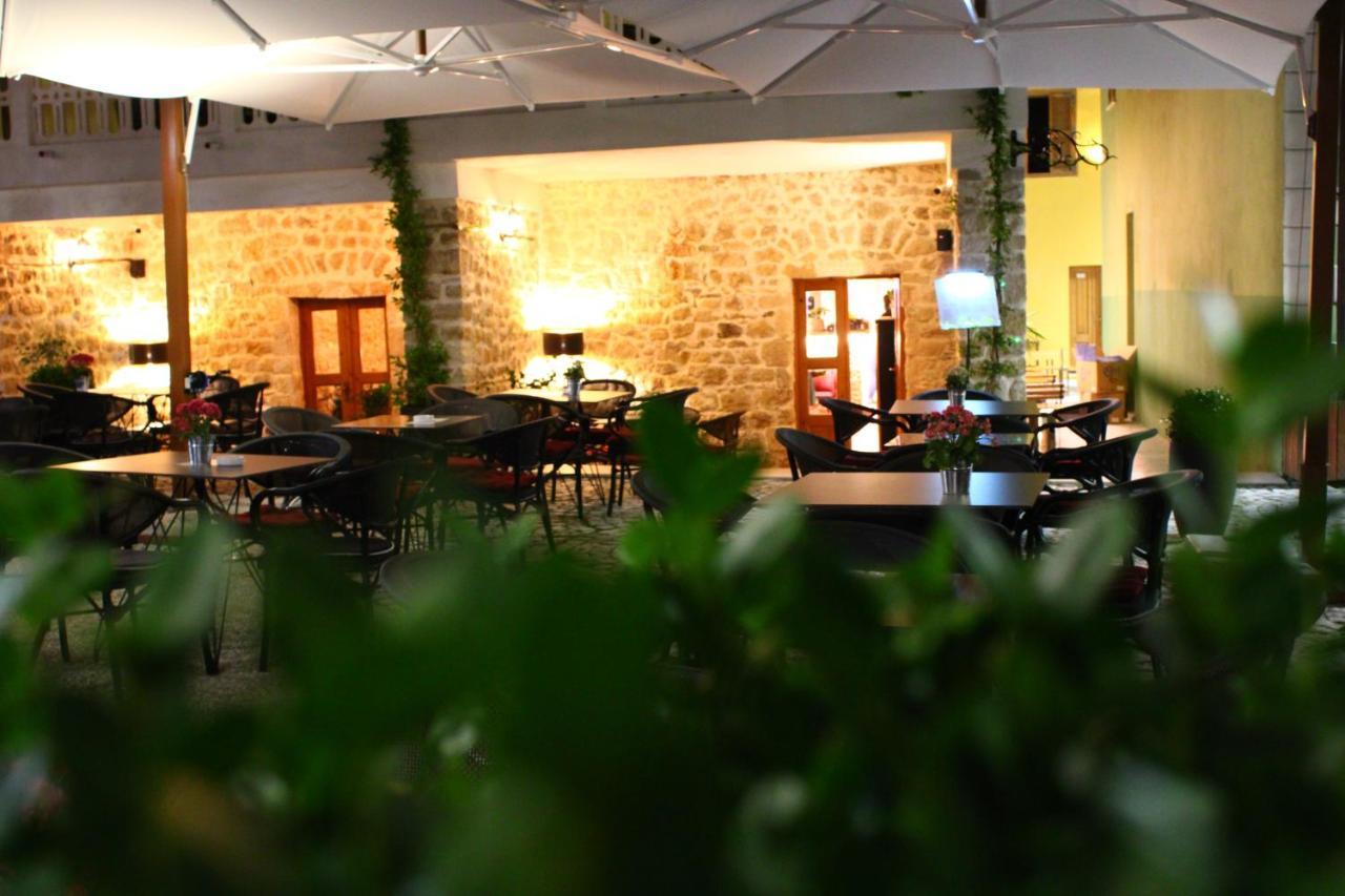 Gaia Bed & Breakfast Vlorë Екстериор снимка